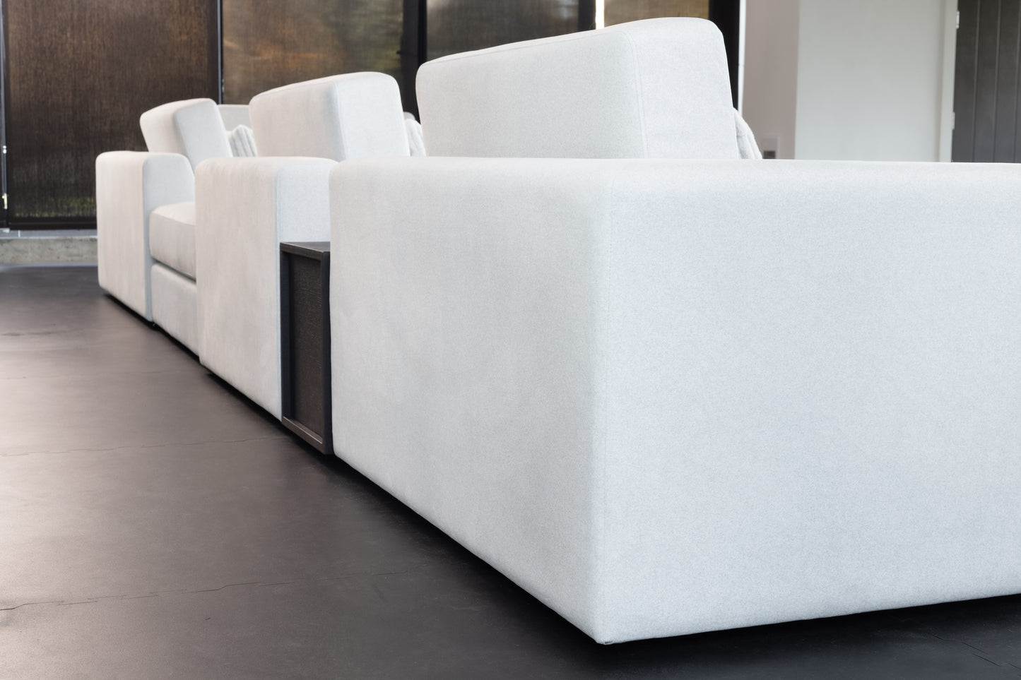 MOOD Sectional