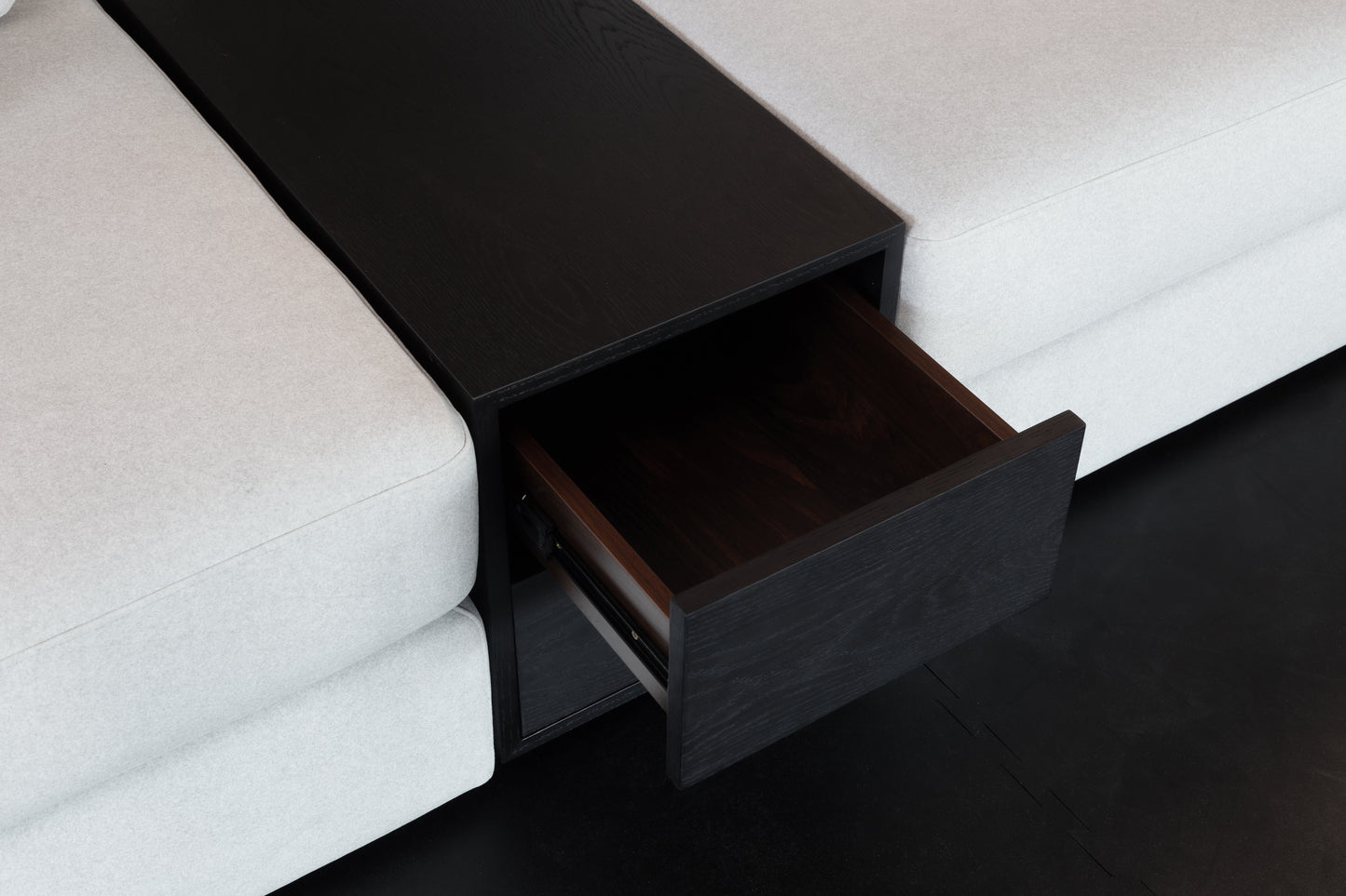 MOOD Sectional