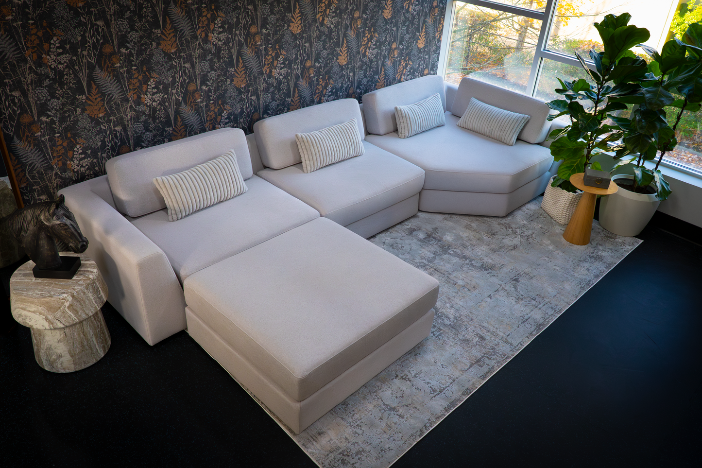 MOOD Sectional